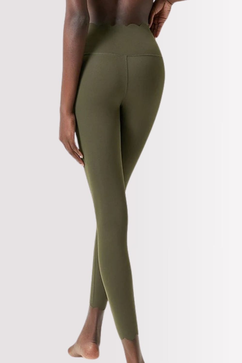 Conjunto Elegance Top Transversal com Legging Verde Militar
