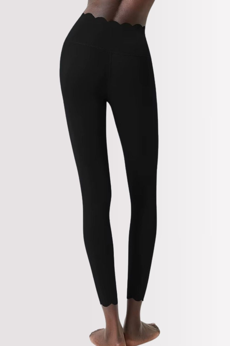 Conjunto Elegance Top Transversal com Legging Preto