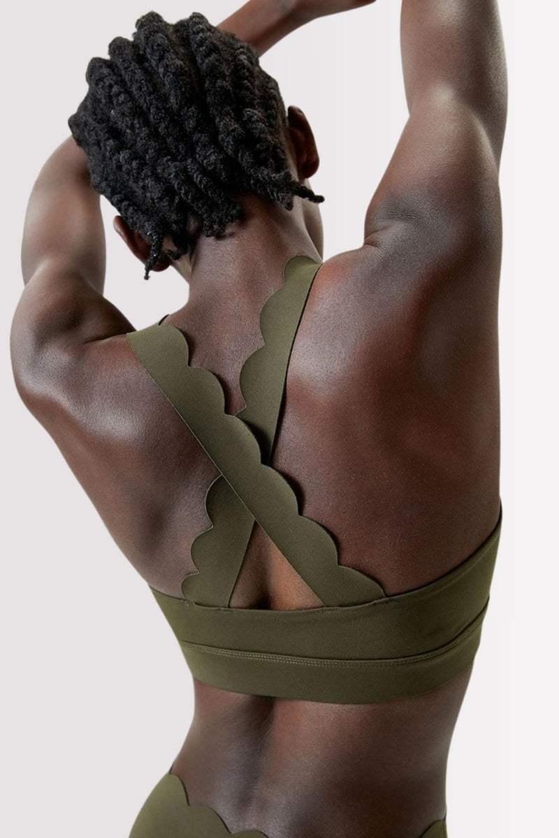 Conjunto Elegance Top Transversal com Legging Verde Militar