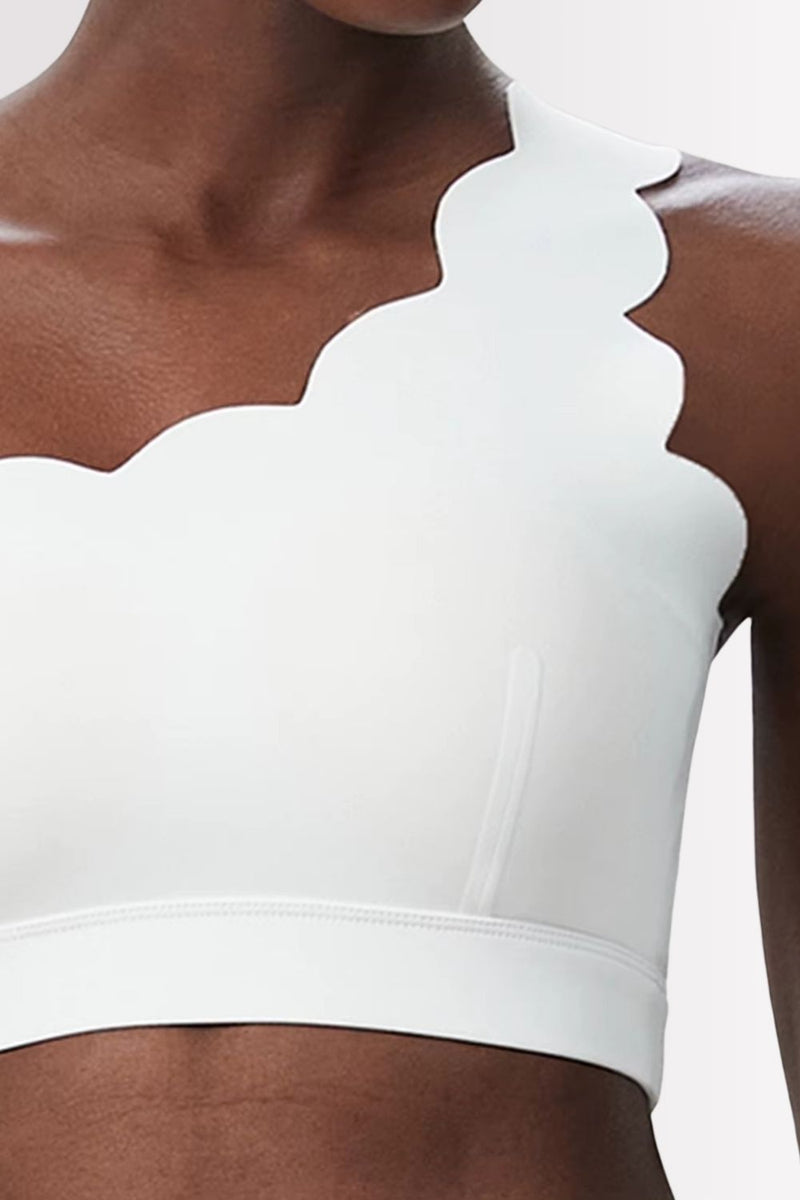Conjunto Fitness Elegance Ombro Único Com Shorts Branco