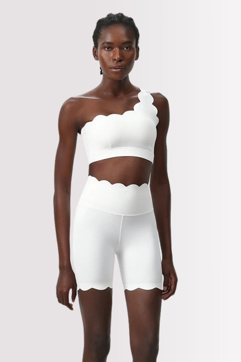 Conjunto Fitness Elegance Ombro Único Com Shorts Branco