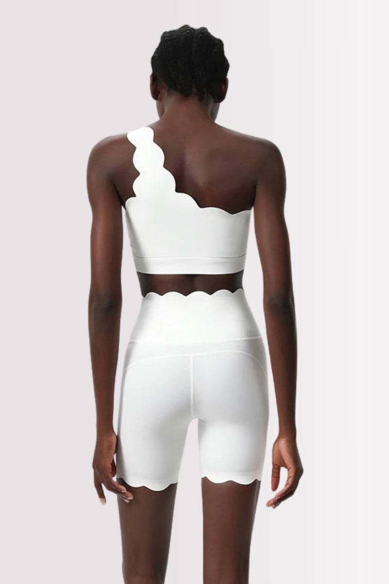 Conjunto Fitness Elegance Ombro Único Com Shorts Branco